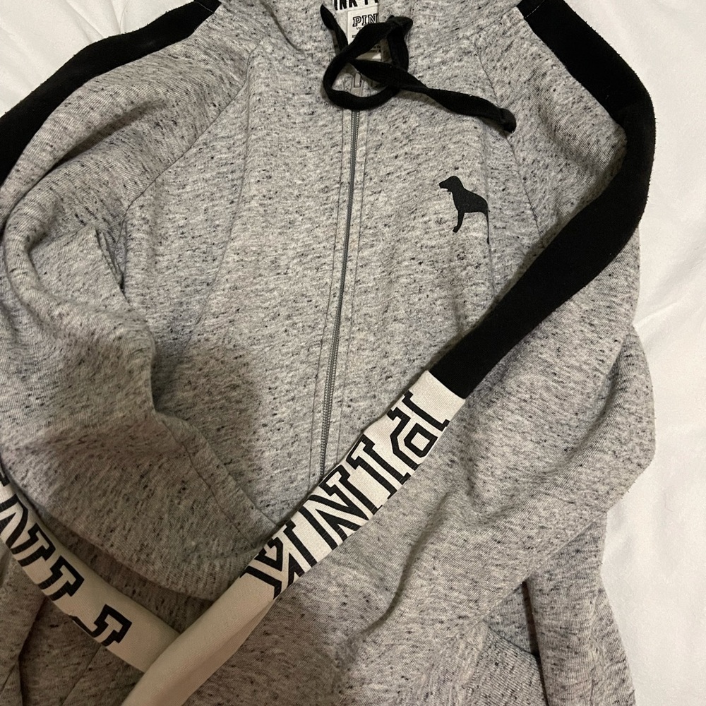 Zip up